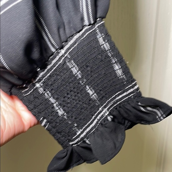 Laundry by Shelli Segal Windowpane Check Blouse sz S - Picture 2 of 9